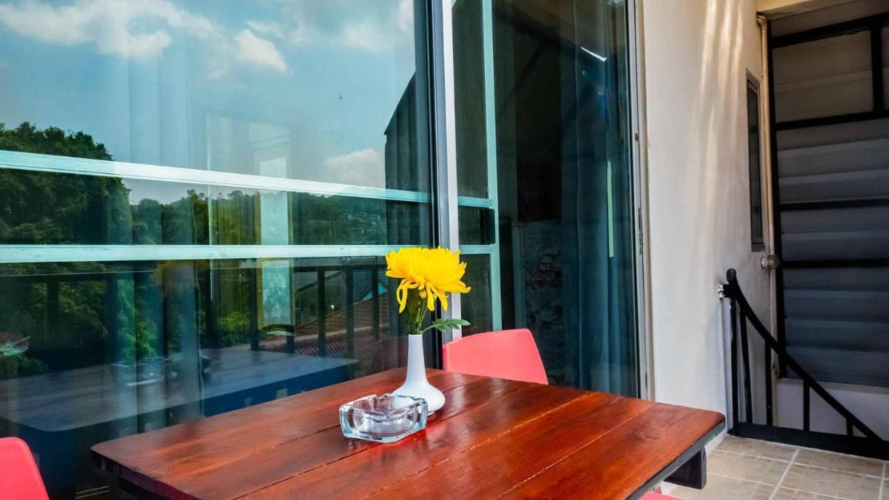 Sabina Guesthouse Kamala Екстер'єр фото