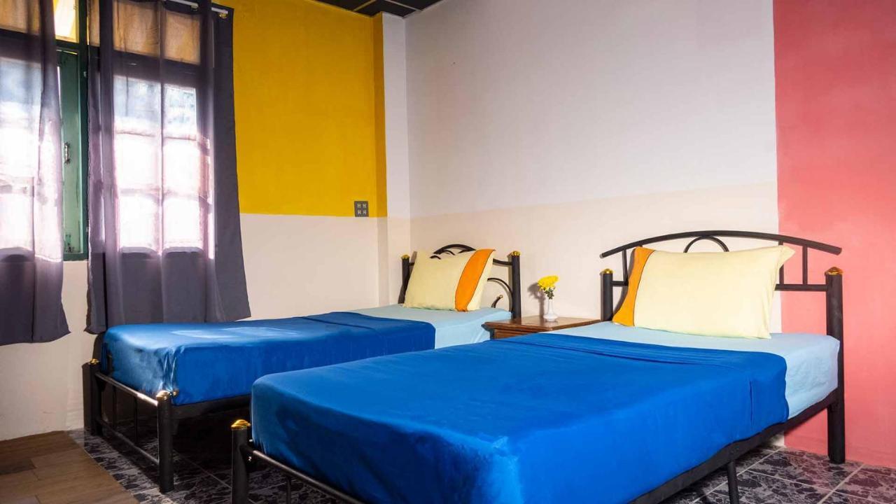 Sabina Guesthouse Kamala Екстер'єр фото